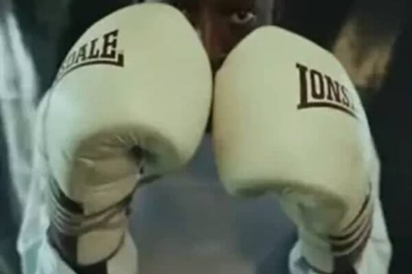 Carterefe - Chaos In The Ring ft. Berri-Tiga
