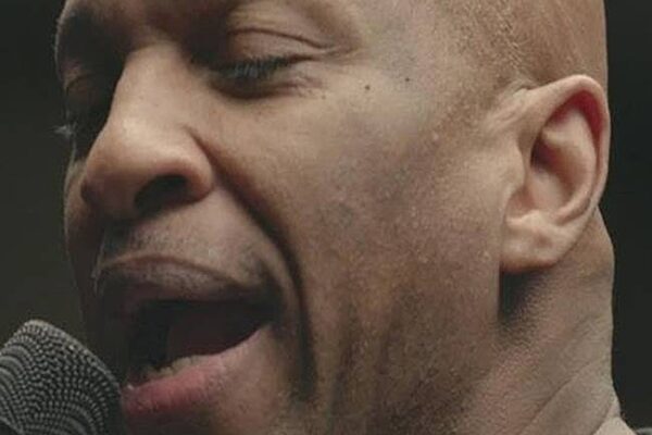 Donnie McClurkin - I Need You